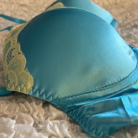 Blue & Yellow Satin Finish Bra - Picture 3 of 8